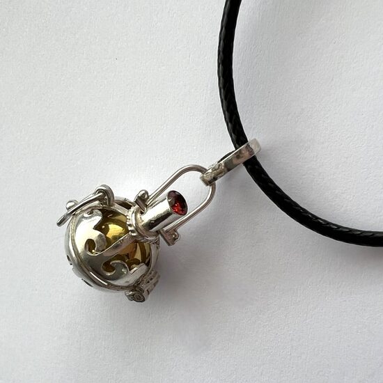 Small Angel Caller Escudo